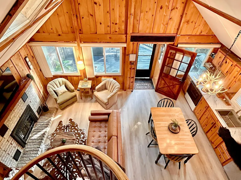 The Bear Cabin - Authentic Mountain Escape - Image 1