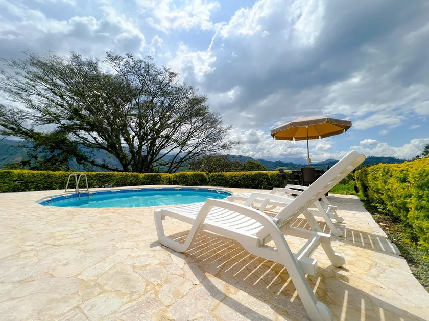 15 mins to Jardín | Spacious & Convenient House - Image 1