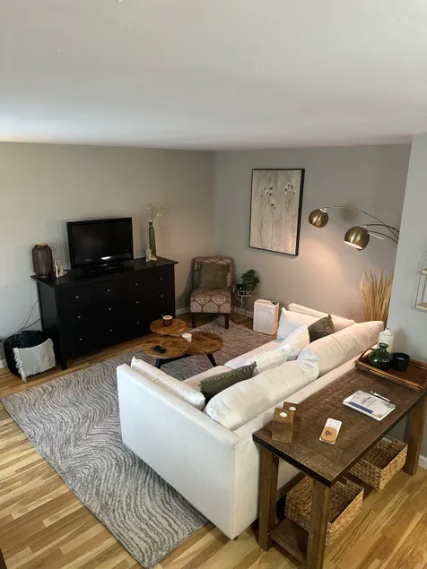 Boho Bungalow - Lake Stevens - Image 1