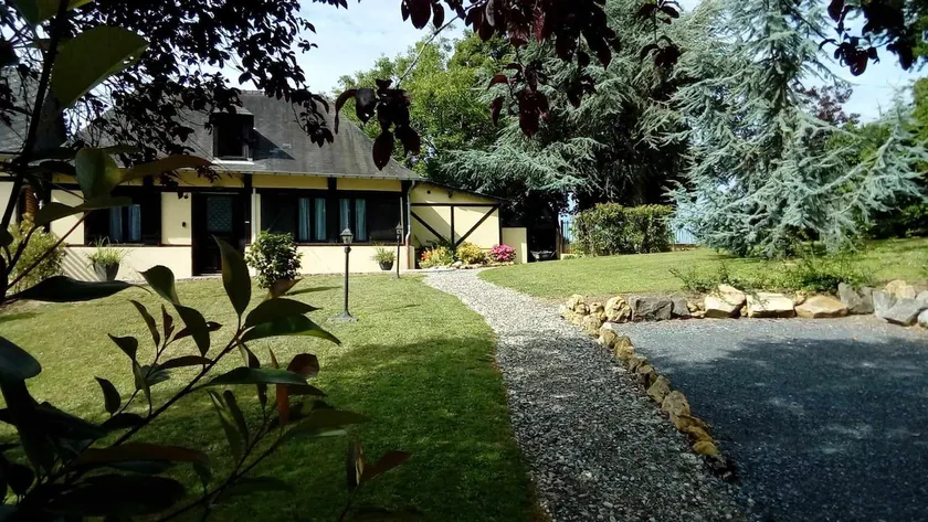 Trio'logis - Image 1