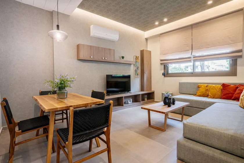 Iasmos Luxury Apartment - Image 1