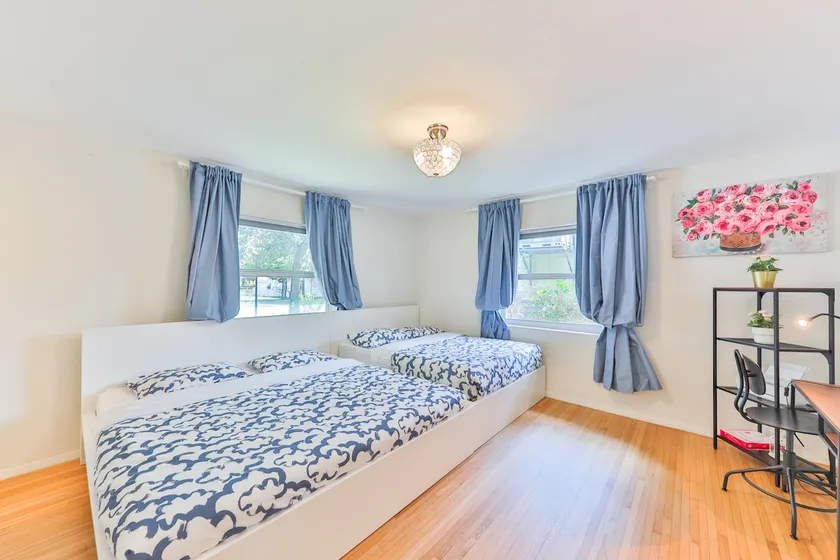 Heart of Hollywood Villa - Image 1
