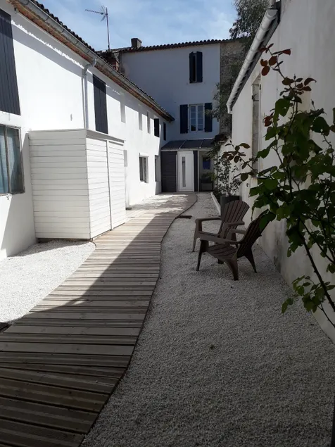Saujon Downtown - Comfort+ Apartment (43 m²) - Image 1