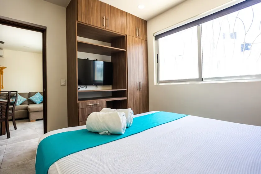 Deluxe Jr. 2 rooms suite - Image 1