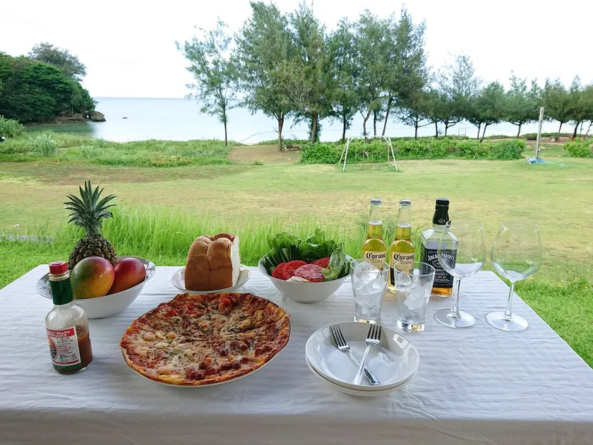Garden Beach House 6, a detached house with a lawn garden and private beach - Image 1