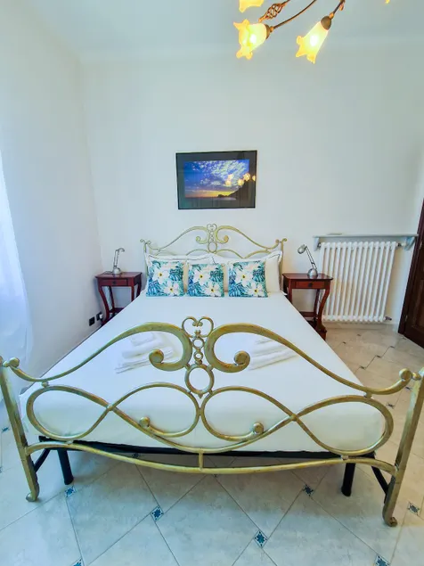 Varigotti Tropical Garden - full floor apartment - Image 1