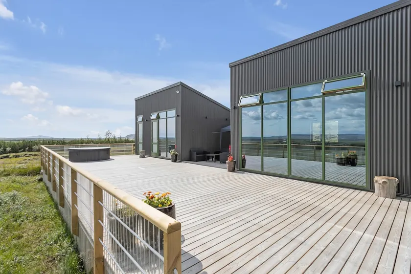 Serene Summerhouse with Sauna - Image 1