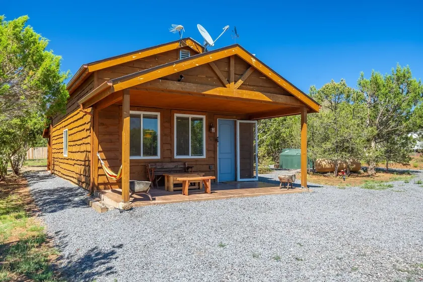 Bear Cabin Secluded Paradise | 5 guests | 1 acre - Image 1