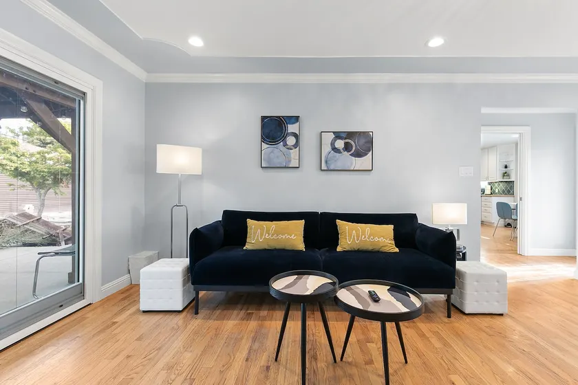 Jane's Home (RI) | Walkable 3b2b House Yard+AC - Image 1