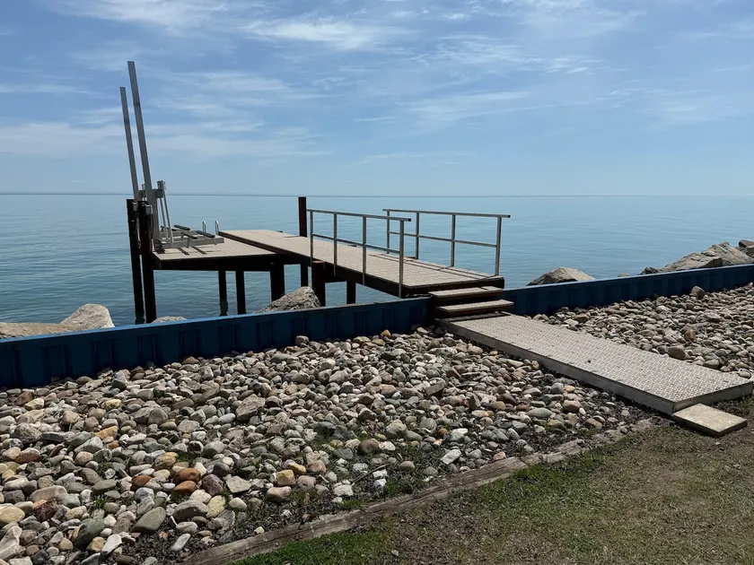 Large Group Point Pelee Getaway - Image 1