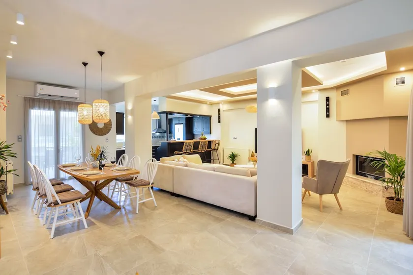 City Haven Apartment - Image 1