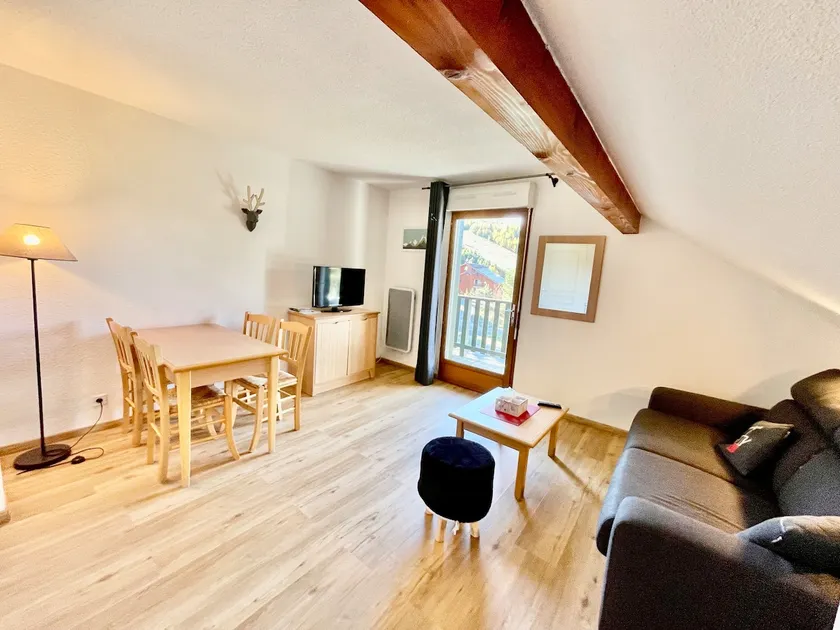 Appartement 4 à 6 personnes - Station La Joue du Loup - Chalet d'Aurouze, 150m des remontées - Image 1