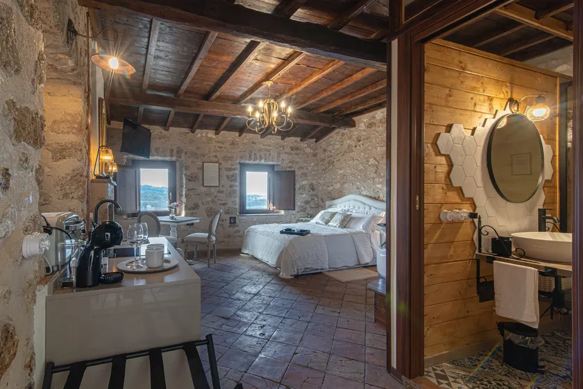 Arpinum Divinum luxury loft - Image 1