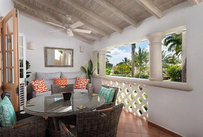 Luxury on exclusive Sugar Hill. Beach club access. - Image 1