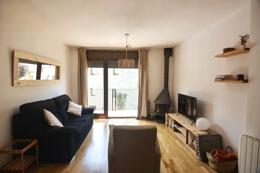 Cozy mountain apartment - Image 1