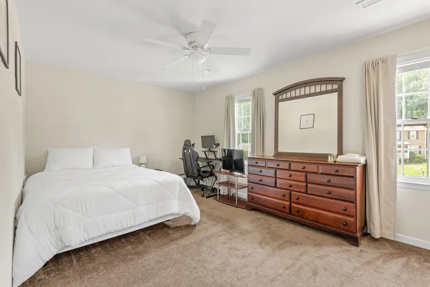 Prime Location 2 BR Oasis with Washer and Dryer - Image 1