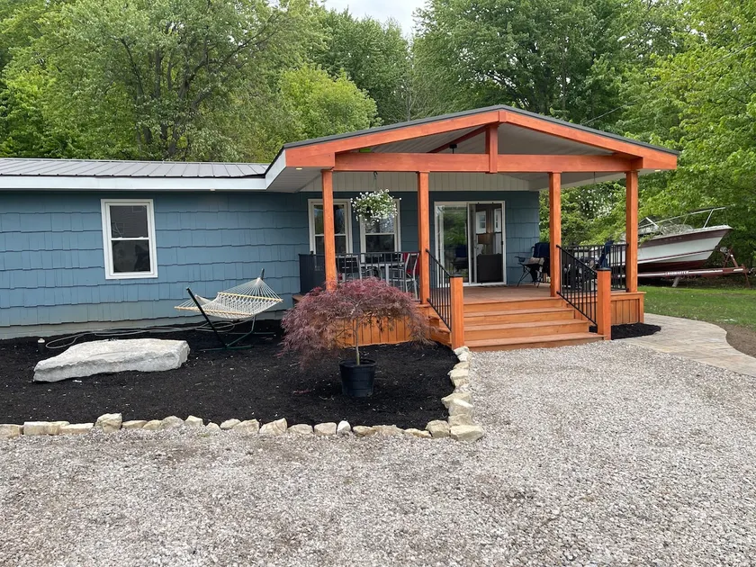 Middle Bass Island Luxury Rental - Image 1
