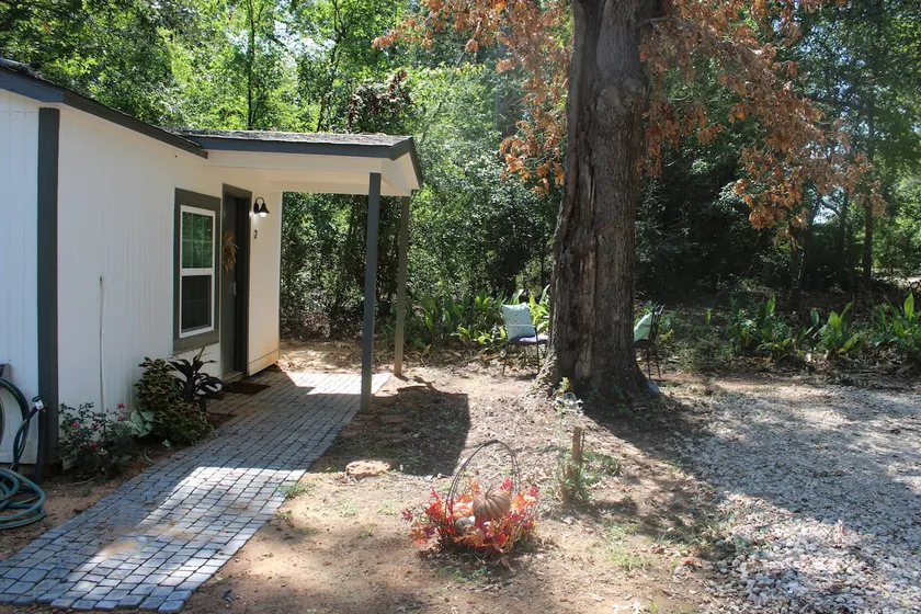 Allie Rose/ Cabin 2 * Lake Athens/ Canton Trade - Image 1