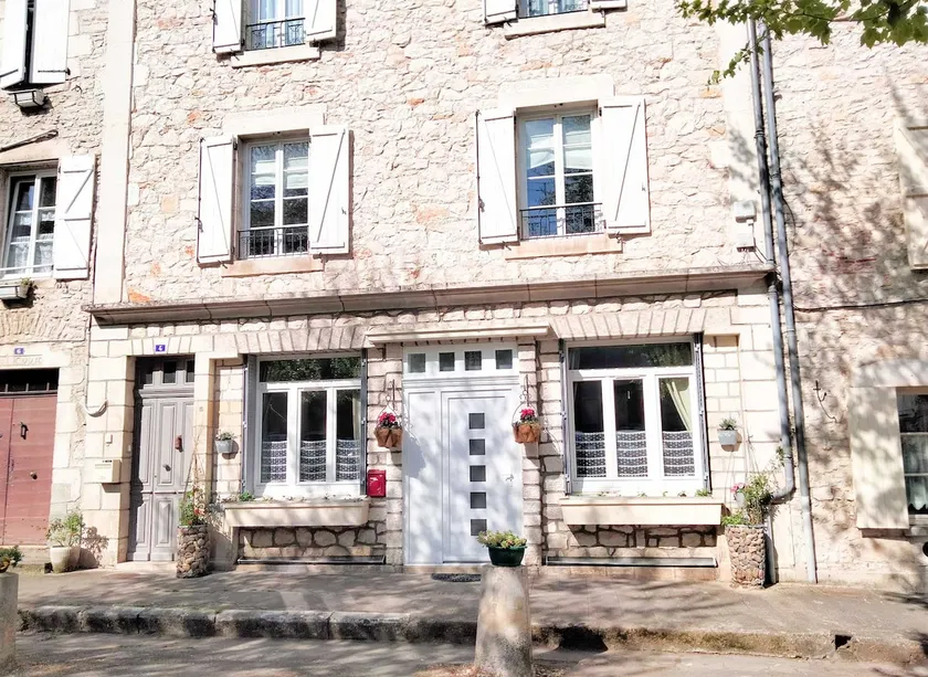 Le petit patio - Image 1