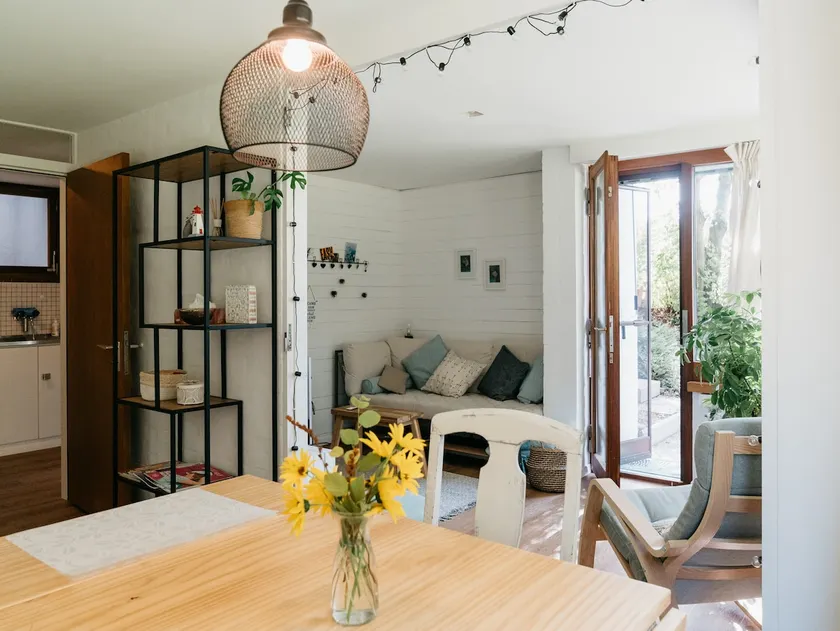 Cozy apartment near Zurich Airport in Kloten - Image 1