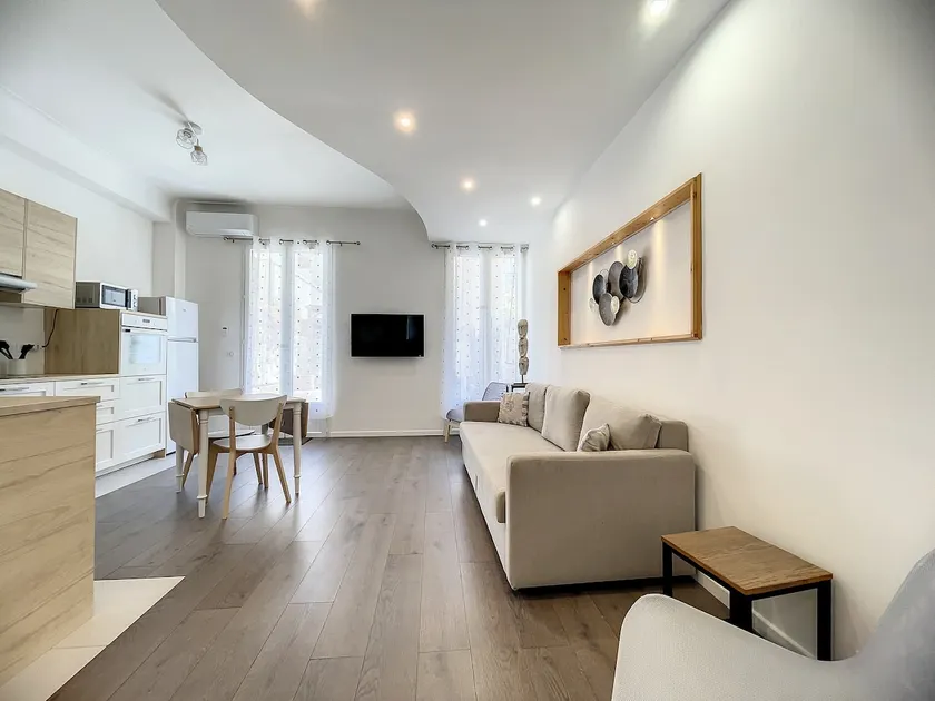 Hypercenter apartment for 4 & 45 m2 terrace - Image 1