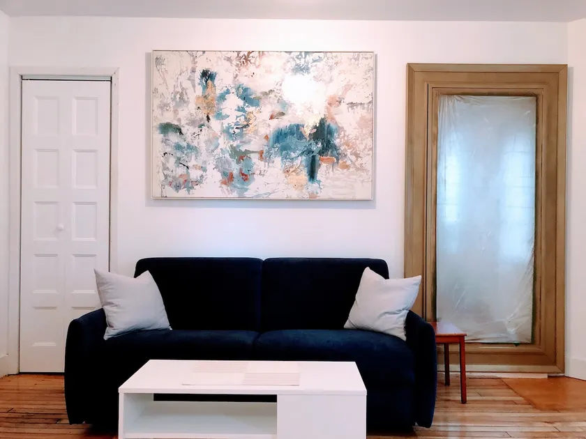 Small city-center apartment near the water! - Image 1