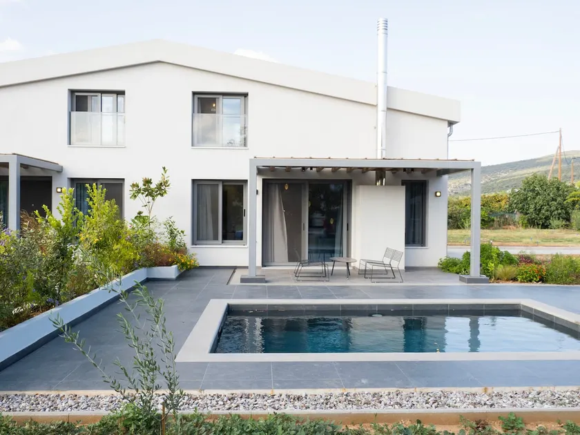 Sea breeze suites Mistral 4 per with private pool - Image 1