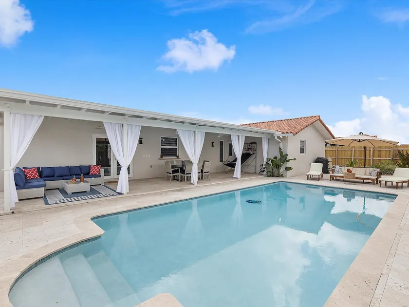 Home Sweet Home Family & Friends getaway with Pool - Image 1