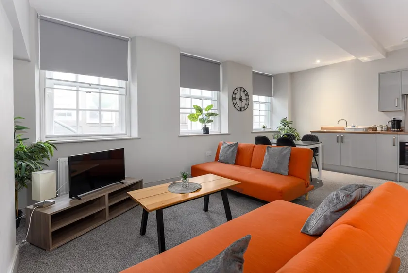 Stylish Flat Near Museums & Beatles Landmarks - Image 1