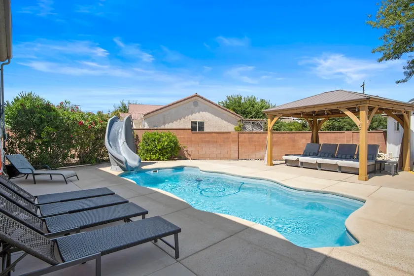 Zion Desert Cruise House - Image 1