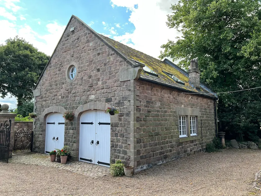 The Coach House Harthill - Image 1
