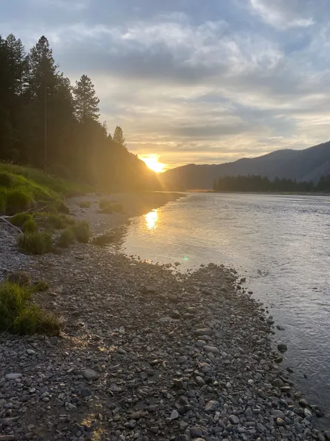 R&R on the River - Image 1