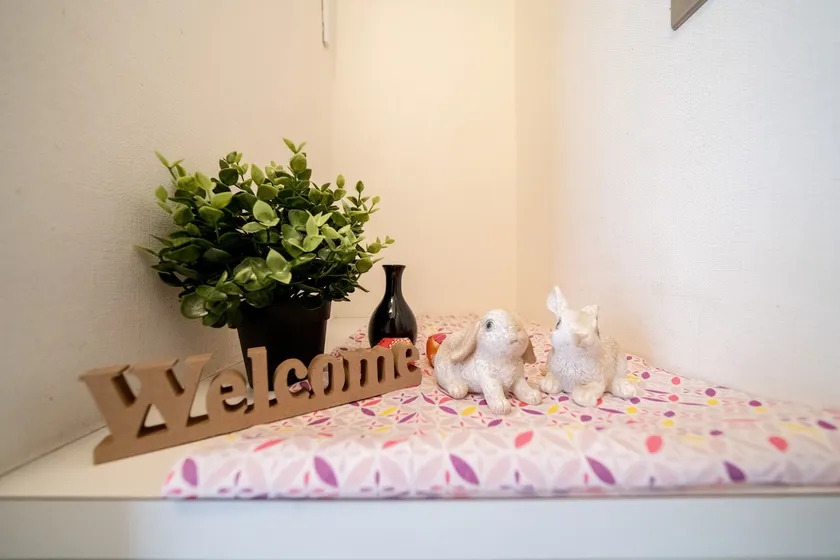 Alex Sendagi, 6-minute walk from Yuzhong Ginza JR Subway Station, kitchen, 2 double beds, apartment 503 - Image 1