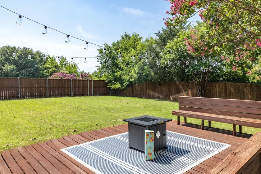 Near UNT + Downtown Denton | Full Fenced Backyard - Image 1