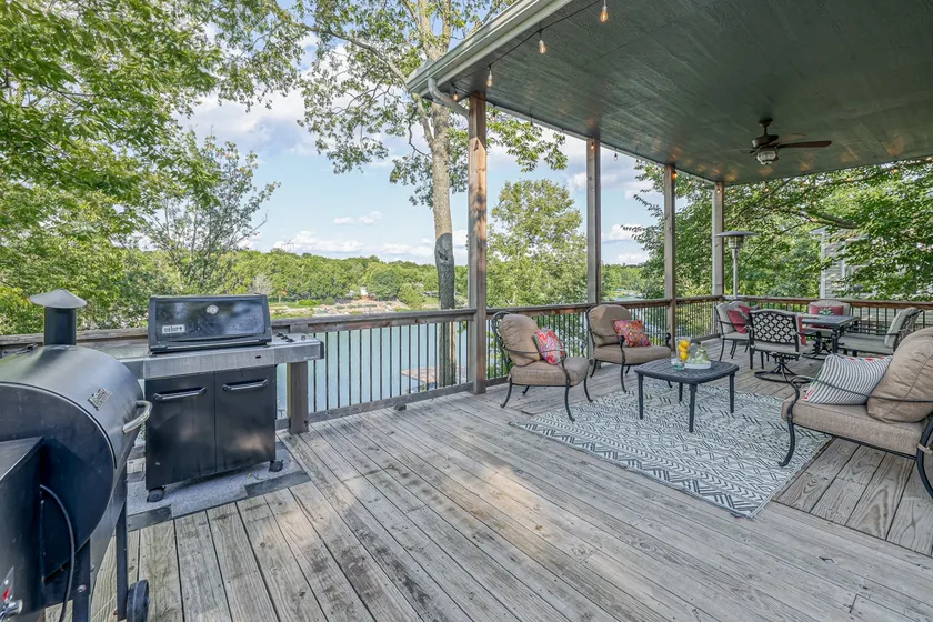 Lakefront, private swim dock, grill, kayaks, - Image 1