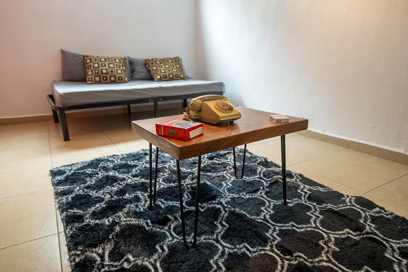 3 bedrooms x 3 bathrooms, for 9+ - Image 1