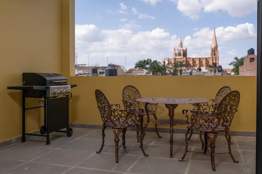 Apartment for 8 with views in downtown - Image 1