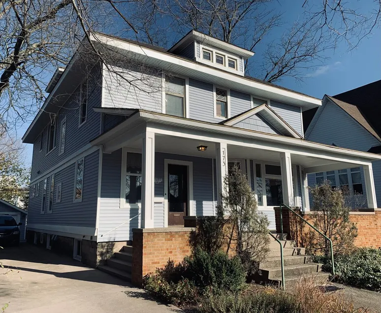 Historic 6 Bedroom Downtown Mansion - Image 1