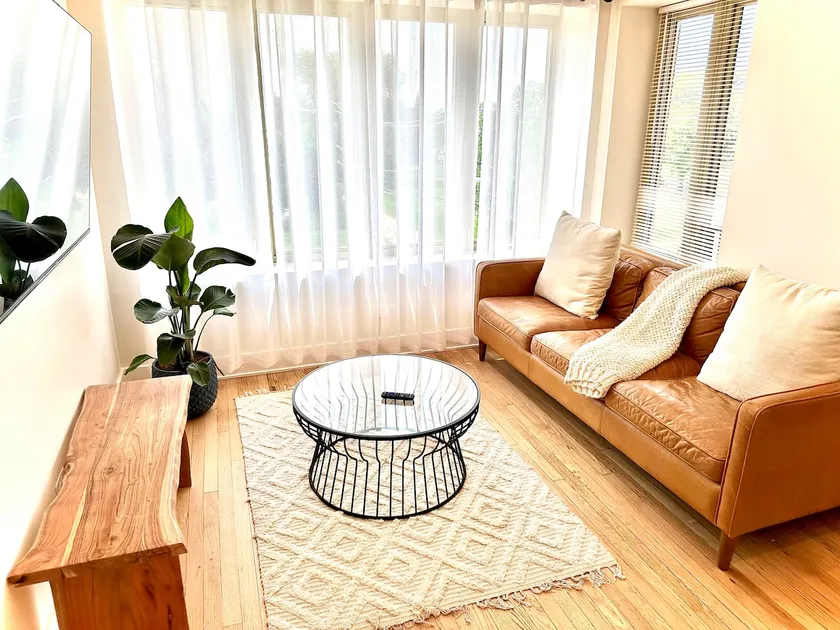 Tranquil 2 Bedroom Condo - Image 1