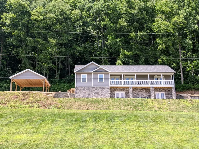 New River House - Image 1