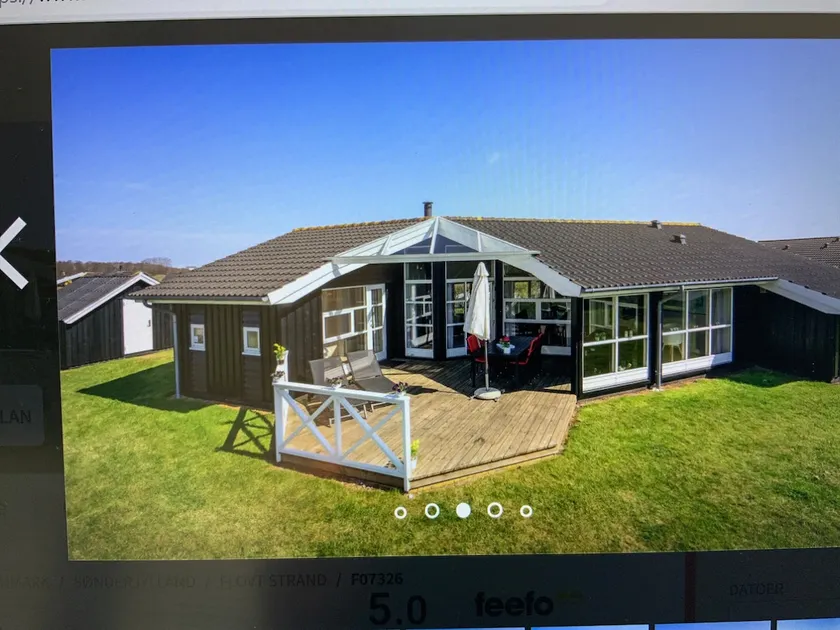 Lovely large cottage by Flovt beach. - Image 1
