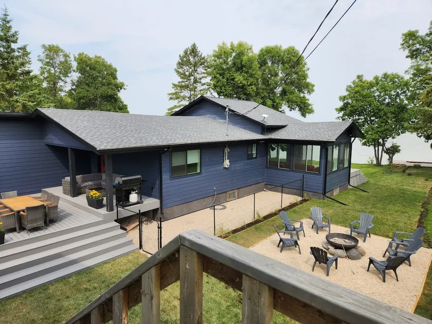 Boho Luxury Lakefront Cottage - Image 1