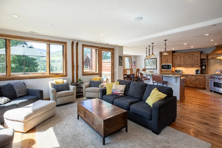 Lakeside Luxury! Pool & Hot Tub, A/C, Epic Views! - Image 1