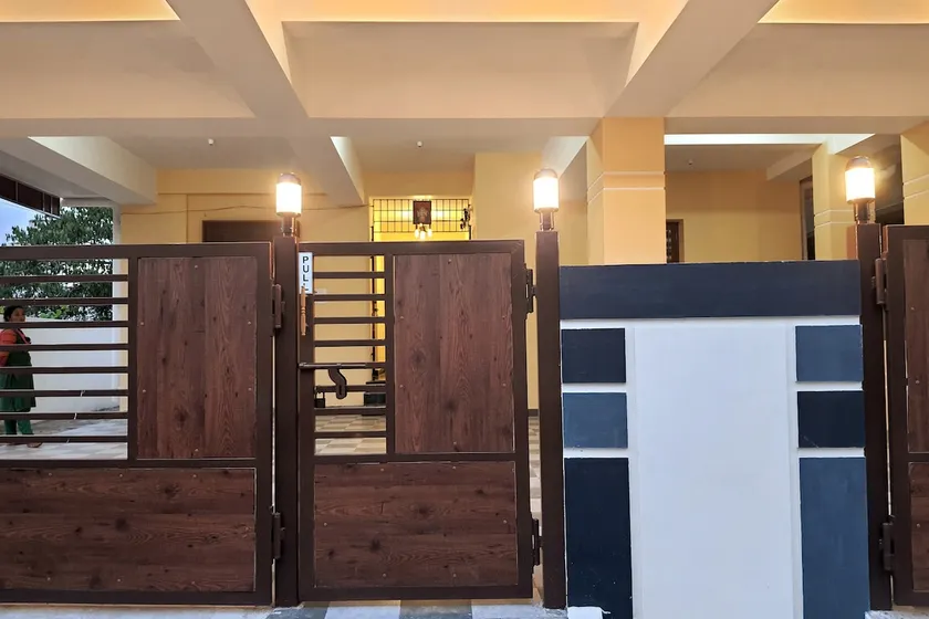 Awesome 2BHK Apartment-Velachery - Image 1
