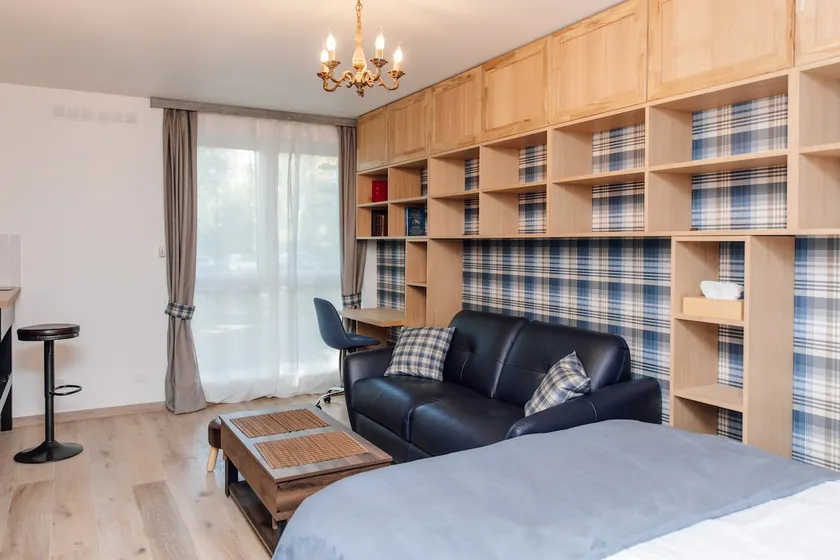 Beautiful renovated designer studio. - Image 1