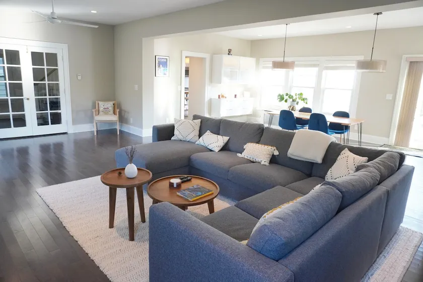 Belle Vue Lake House • Modern & Spacious • Quiet - Image 1