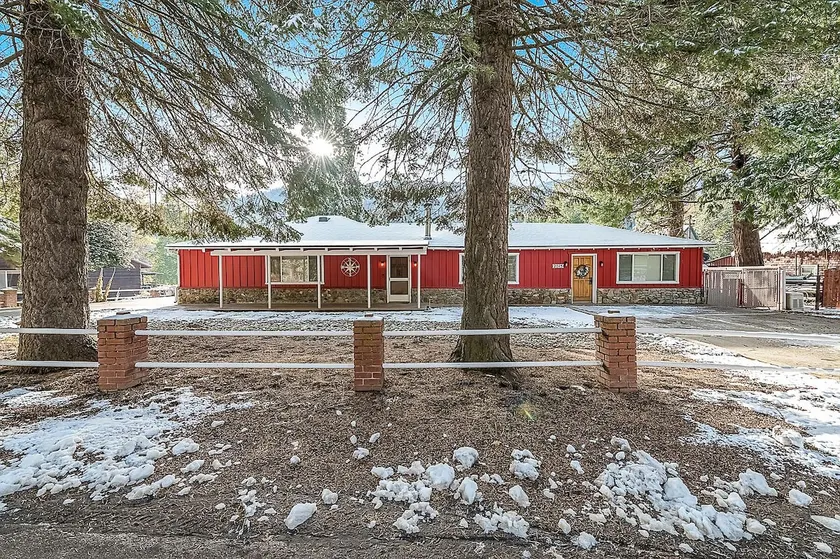 Sequoia Forest Home *Spectacular Views | Sleeps 12 - Image 1