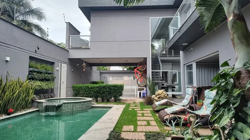 House in Peruíbe, 200 meters from the beach - Image 1