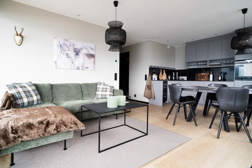 Stunning 3BR Apt with lovely views - Image 1