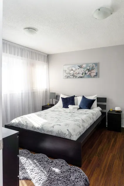 Beautiful apartment in a prime location - Image 1